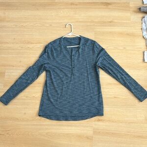 Lululemon large 4 button Henley